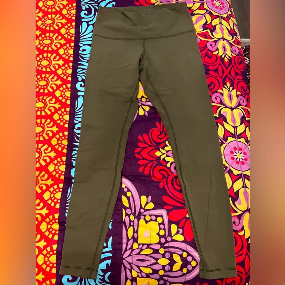 Size 8 Lululemon pants